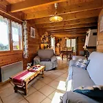 Confortable Avec 4 Chambres, Cheminee, Grand Terrain, Proche Pistes Et - Fr-1-589-107 勒梅尼勒