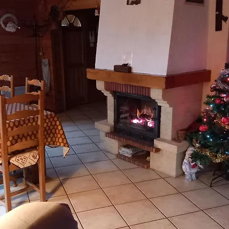 Confortable Avec 4 Chambres, Cheminee, Grand Terrain, Proche Pistes Et - Fr-1-589-107 Le Ménil