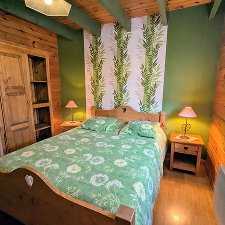 Holiday home Confortable Avec 4 Chambres, Cheminee, Grand Terrain, Proche Pistes Et - Fr-1-589-107 *