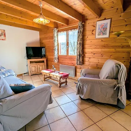 Confortable Avec 4 Chambres, Cheminee, Grand Terrain, Proche Pistes Et - Fr-1-589-107 منزل ريفي